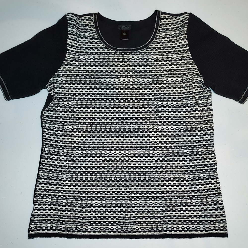 Ann Taylor short sleeved black and white crew neck sweater, size Medium